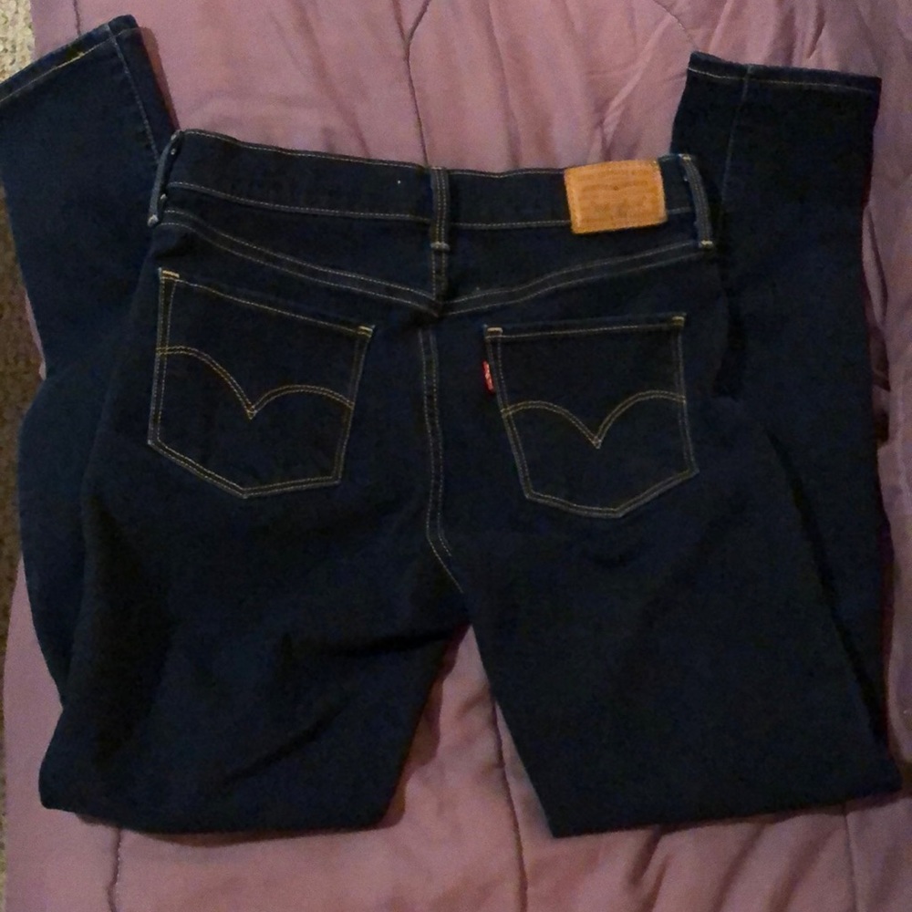 Levi’s 311 Shaping Skinny jeans Size 28